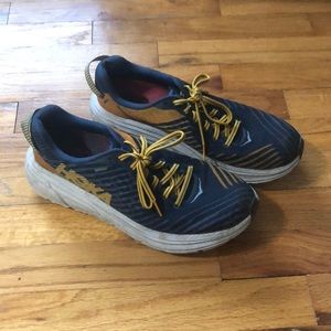 Men’s Hoka One One Rincon Running Shoes. Size 9.5.